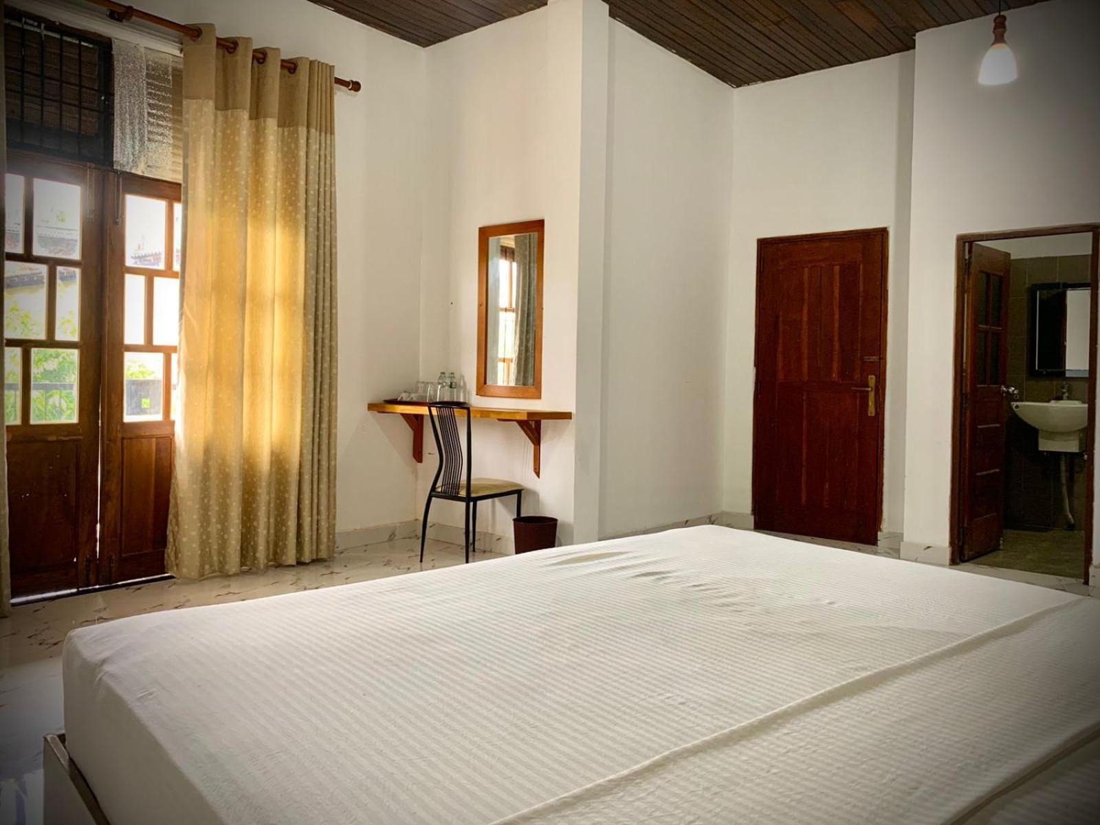 Elepath Lodge- Pinnawala Пинавала Екстериор снимка